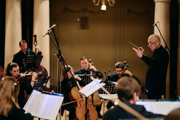 🎶 Concert by the “Renaissance” Chamber Orchestra of Mariupol in Le Havre 🎻🇺🇦🇫🇷